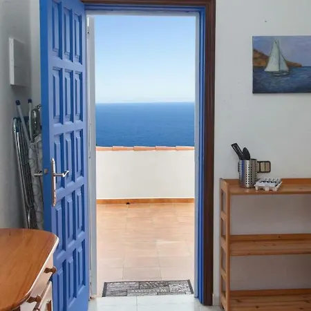Entre Ciel Et Mer *