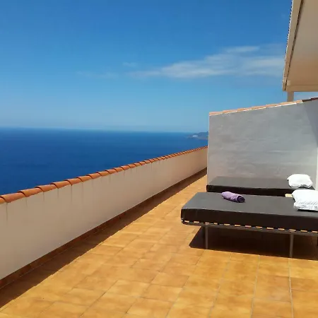 Entre Ciel Et Mer *